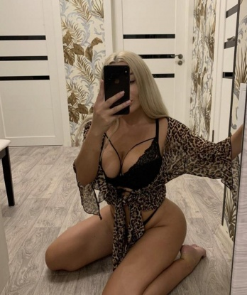 Проститутка Камилла